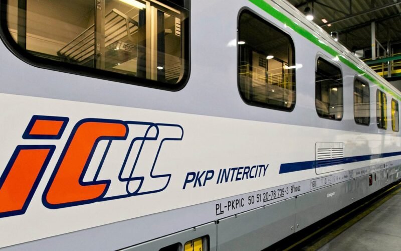 PKP Intercity знизить вартість квитків на поїзд з 1 березня