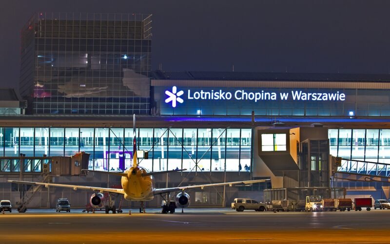 Ryanair відновлює рейси до аеропорту Шопена
