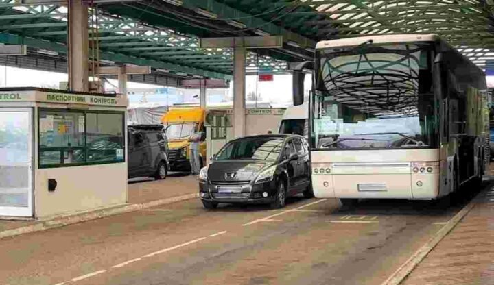 єЧерга: Зручний перетин кордону для автобусів з 1 серпня