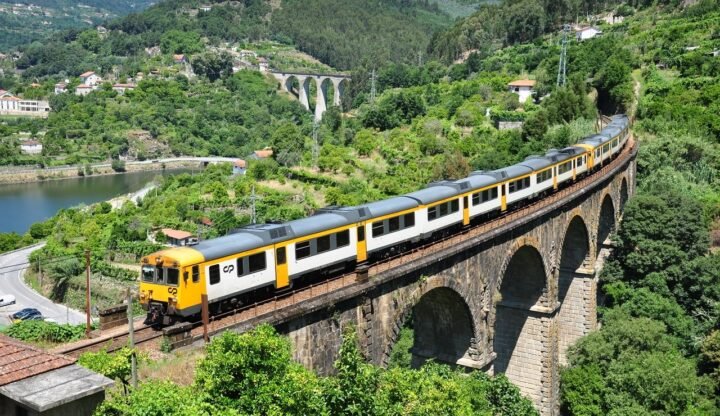 Проїзний по Португалії за €49 в місяць