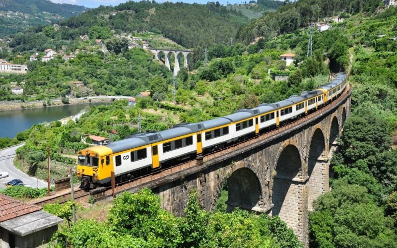 Проїзний по Португалії за €49 в місяць