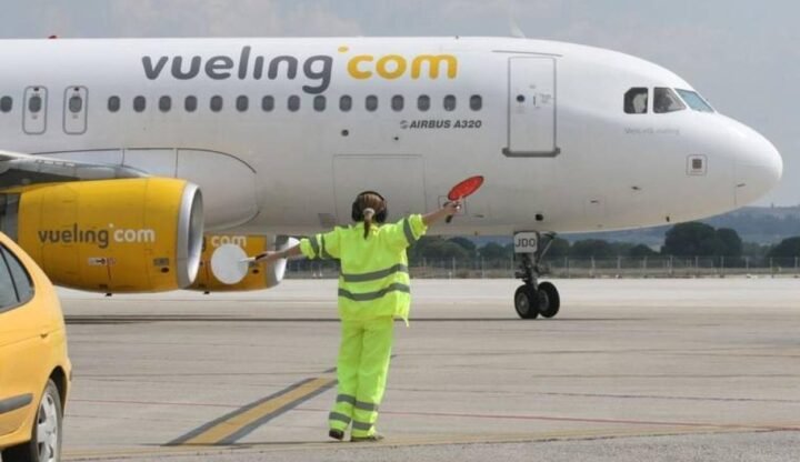 Vueling: быстрая распродажа авиа по Европе от €10!