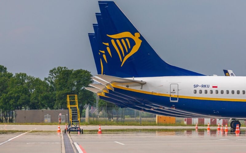 Ryanair розширює мережу польотів новими маршрутами до популярних напрямків