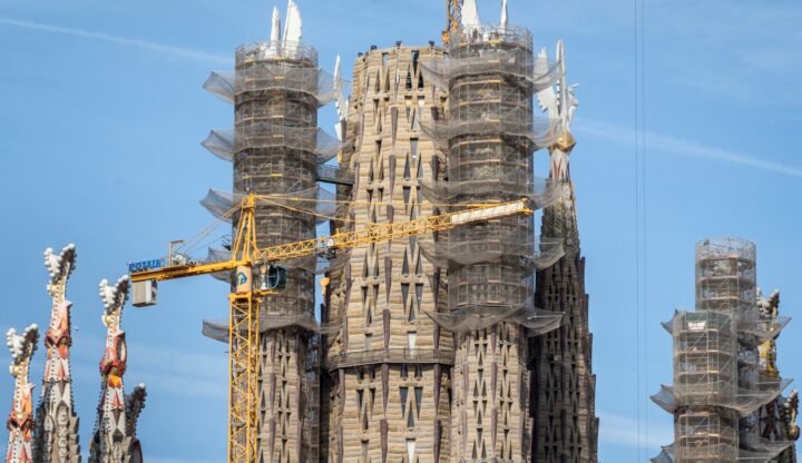 Вежі базиліки Саграда Фамілія: 140-річна подорож добігає кінця