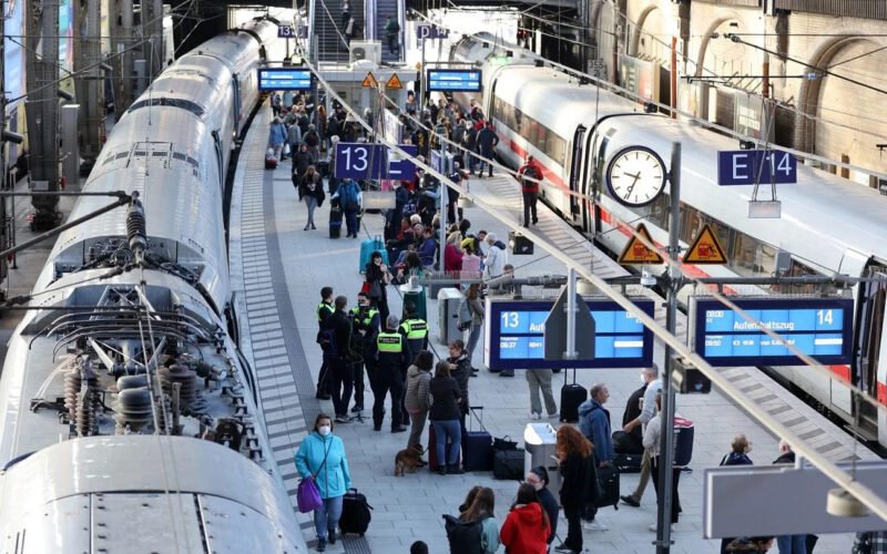 У Німеччині зупиняться всі потяги на 6 днів через страйк