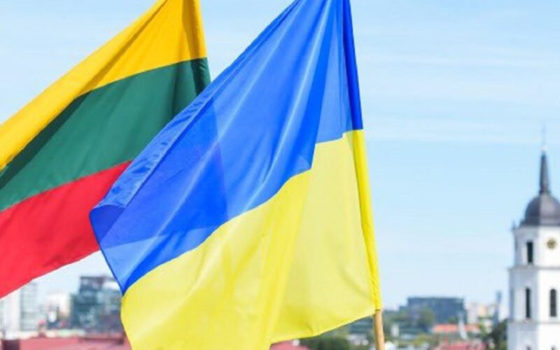 Литва продлила временную защиту для украинцев и облегчила трудоустройство