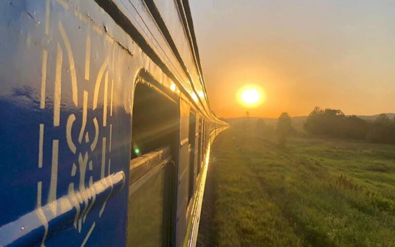 "Укрзалізниця" відкрила продаж квитків на новий поїзд до Ужгорода